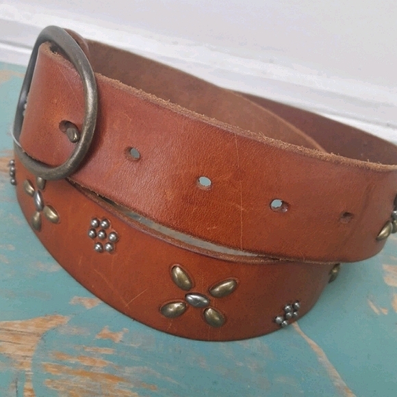 Genuine Leather Belt Ornate Metal Rivets Grommets - Picture 8 of 11